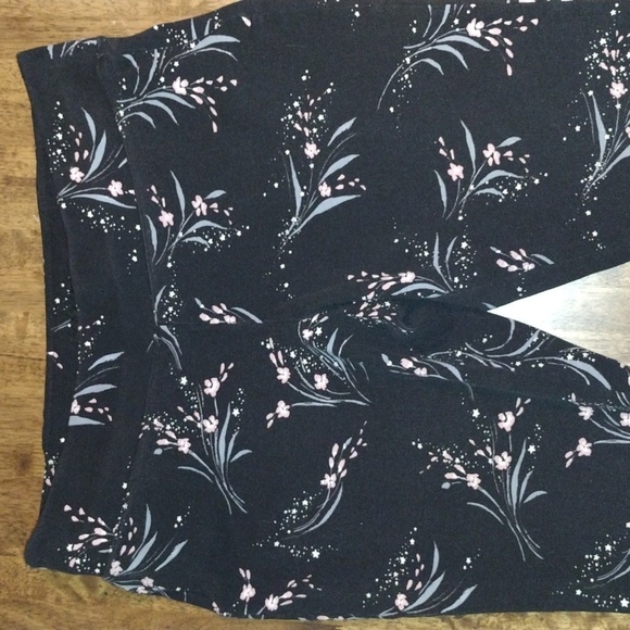 Torrid Floral Leggings Pants 2X - Picture 2 of 4